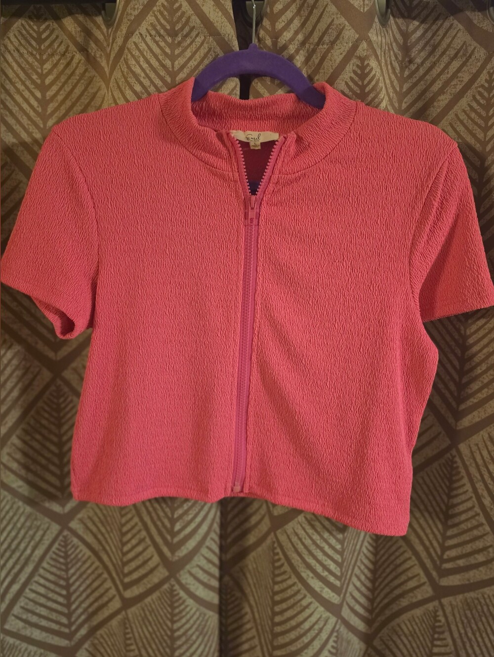 Easel Cropped Full Zip Shirt